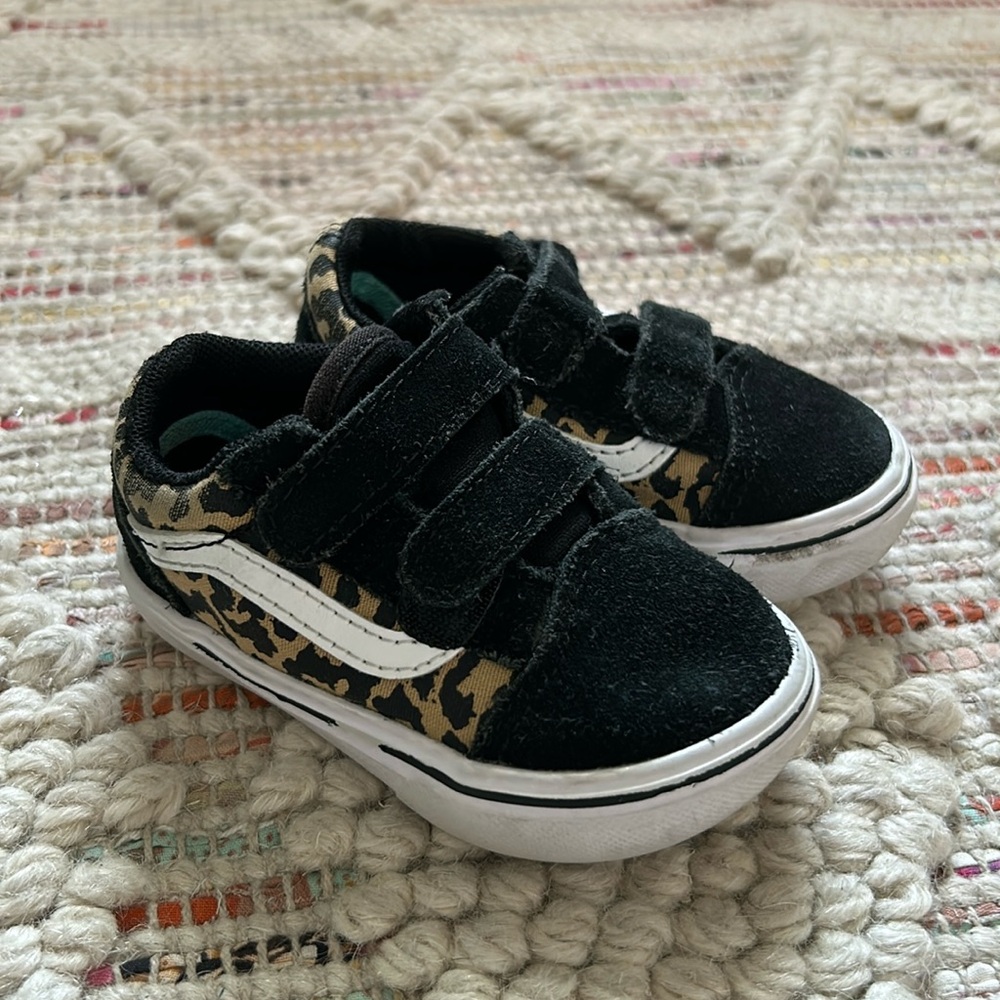 Toddler girl vans sneakers